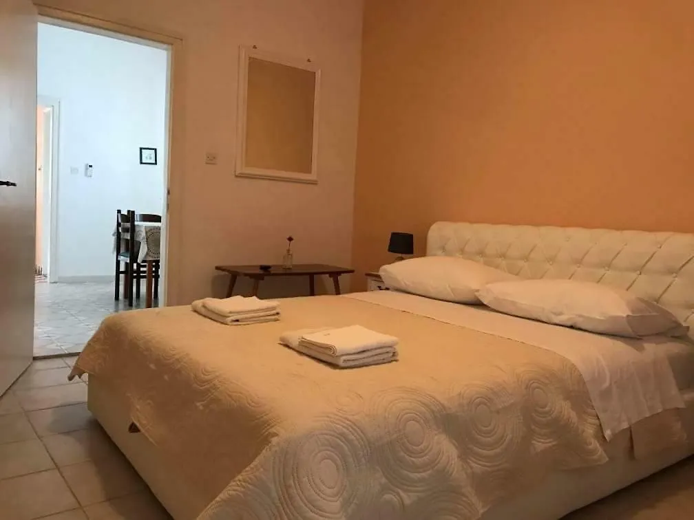 Apartmani Rija 3 Pag Town